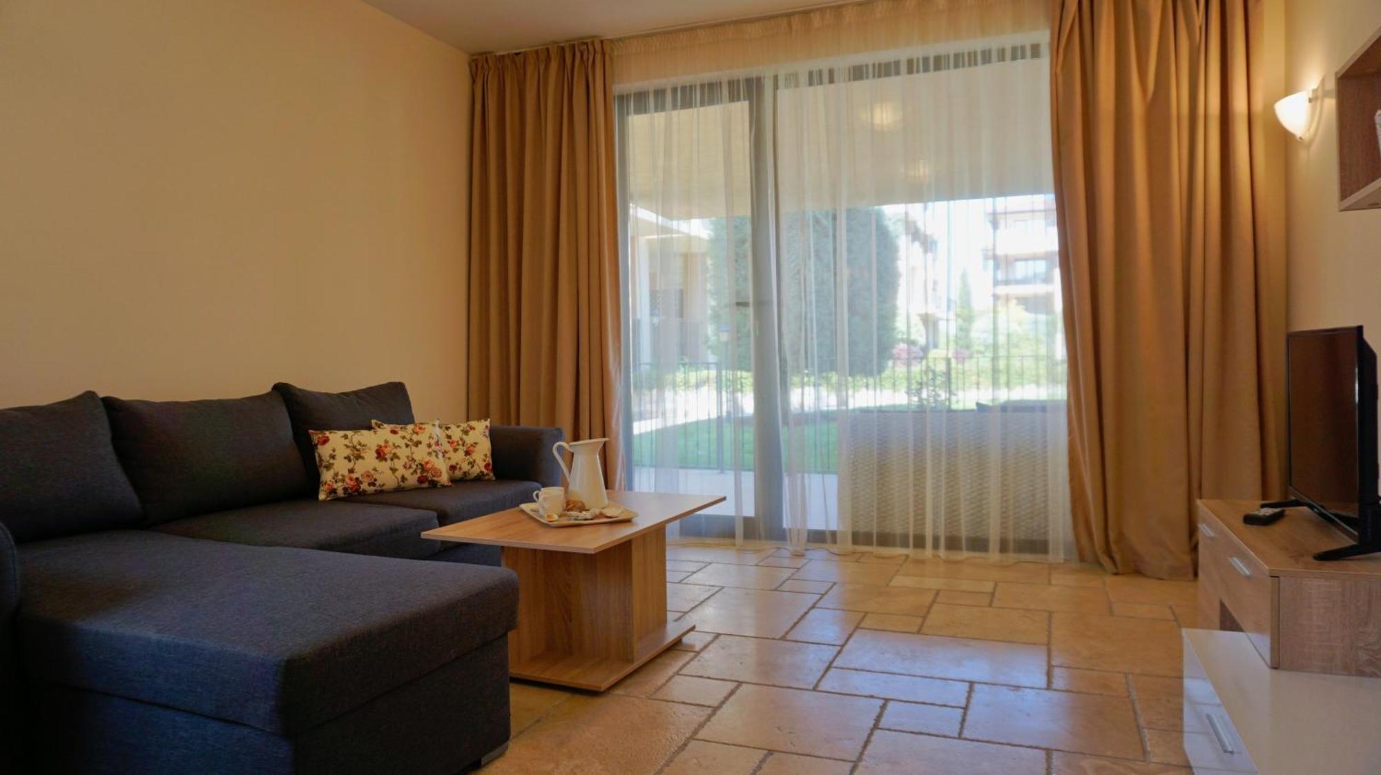 Ваканционни Апартаменти Калиакрия - Holiday Apartments Kaliakria トポラ 部屋 写真